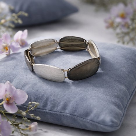 Vintage Two-Tone Disc Stretch Bracelet - Alternating Chrome & Hematite Tone Flat Coin Links