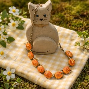 Vintage 1950s Tangerine Confetti Lucite Choker – Gold Tone Mid-Century Necklace
