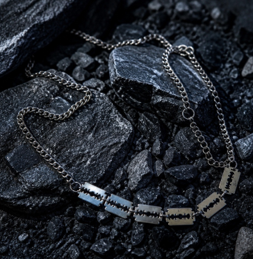 Goth Punk Razor Blade Chain Necklace – Silver Layered Choker, Mall Goth E-Girl Grunge Jewelry