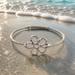 Vintage Hammered Silver-Tone Flower Hook Bangle Bracelet – Expandable Spring Hinge Cuff