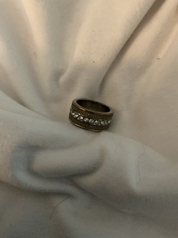 Vintage Silver-Tone Wide Band Rhinestone & Glitter Statement Ring